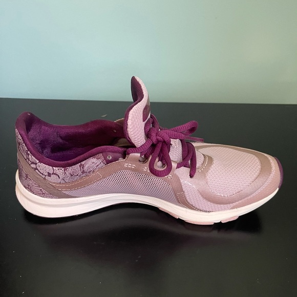 new balance 870v4 womens